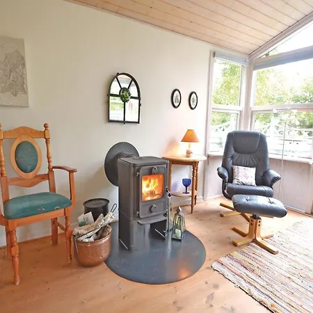 Holiday With A Fireplace 174 *